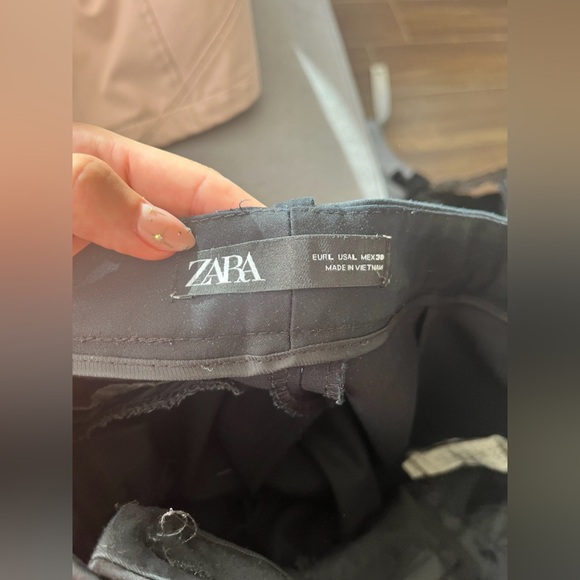Zara black pants with cuffed hem - Picture 1 of 4
